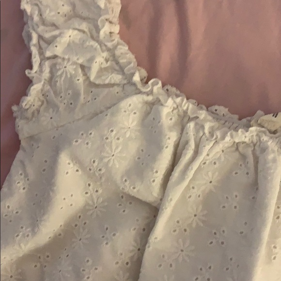 White, cropped top - Picture 2 of 3